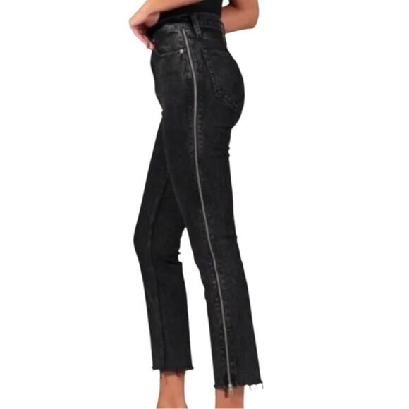 Abercrombie Black Ultra High Rise Side Zipper Mom Jeans - Picture 5 of 8